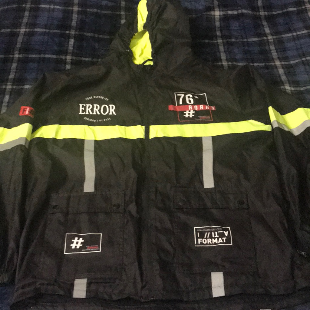 Error Windbreaker